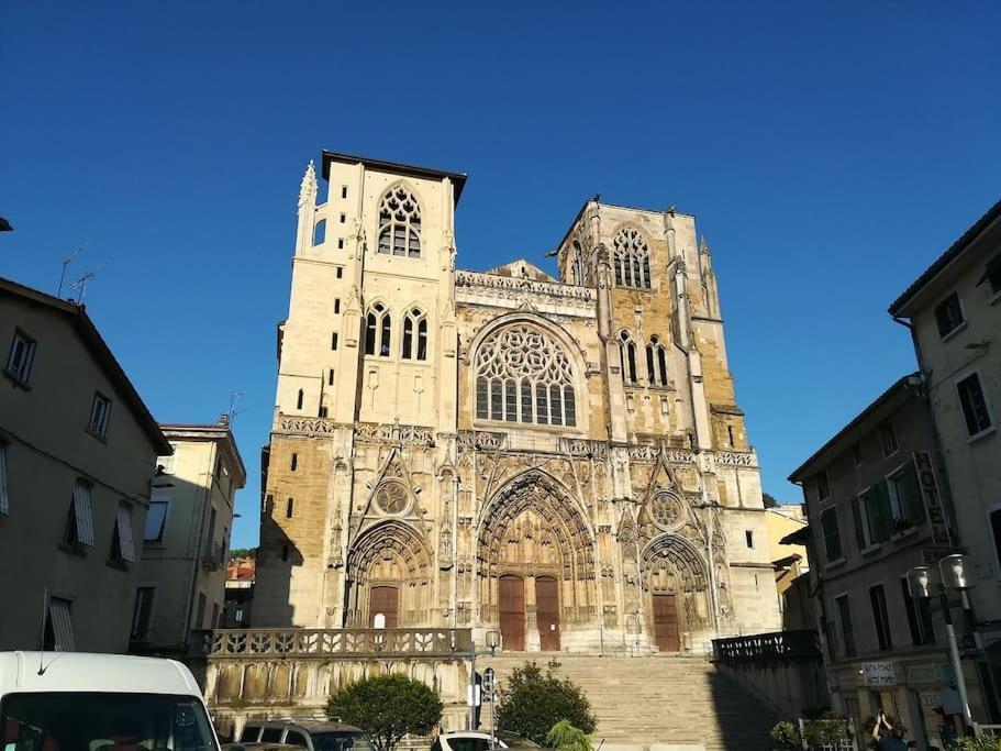Vienne: Appartement Au Coeur Du Centre Historique Vienne  Exteriér fotografie